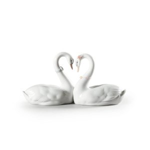 Endless Love Lladro Porcelain…