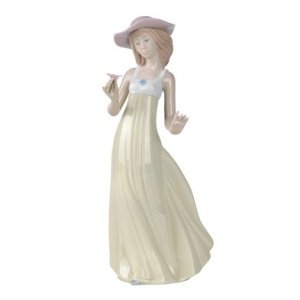 Gentle Breeze Nao Porcelain…